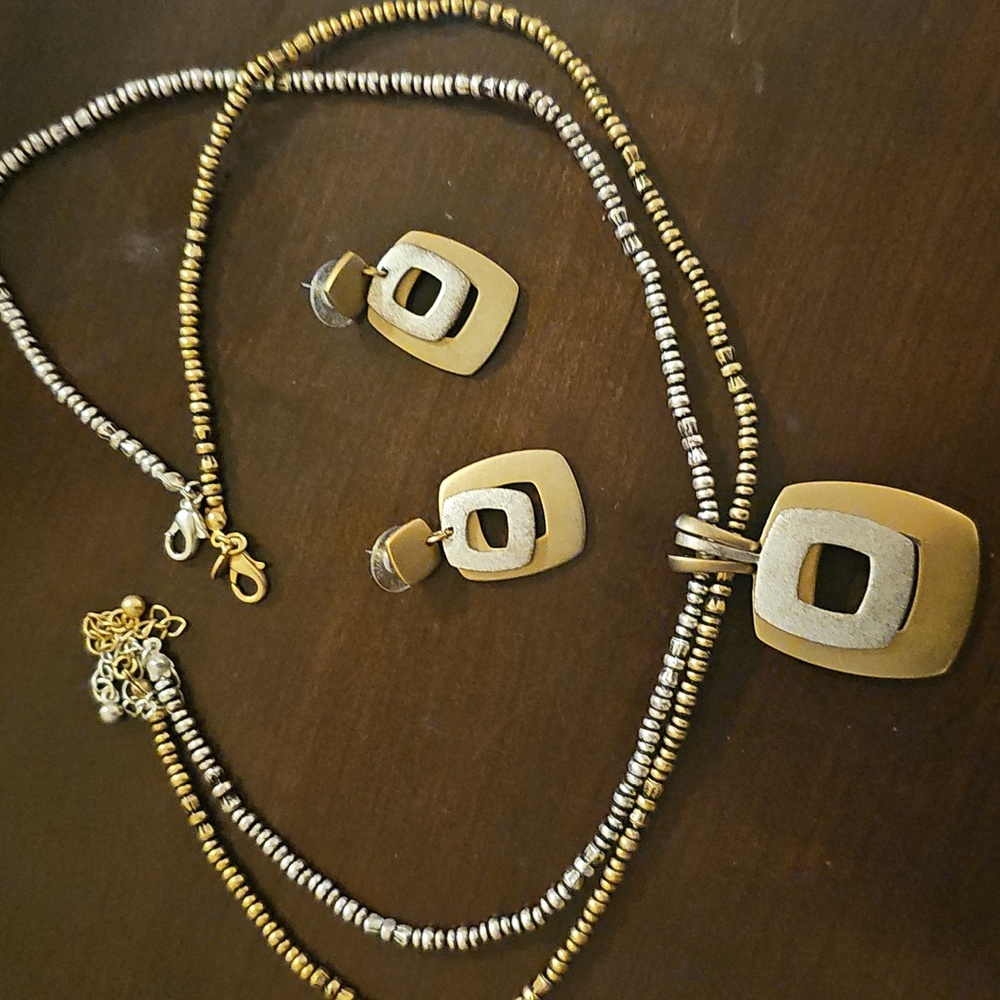 Vintage Premier Designs Gold & Silver Tone Necklace & Earring Set Pierced